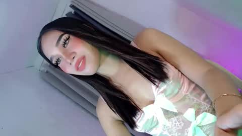 Snapshot of your_luckygirl88 chatting on 09-24-25, 01:20 your_luckygirl88 online show from 09-24-25, 01:20