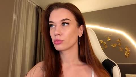 Snapshot of your_misstress chatting on 11-01-25, 02:57 Jessica Loyd online show from 11-01-25, 02:57