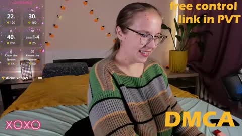 Pennyy online show from 10-15-25, 07:47