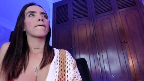 Snapshot of your_perverse_whore chatting on 12-28-24, 10:34 Salome online show from 12-28-24, 10:34