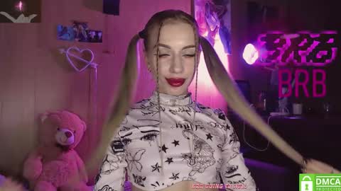 Snapshot of your_psychologist chatting on 12-21-25, 10:50 Alice online show from 12-21-25, 10:50