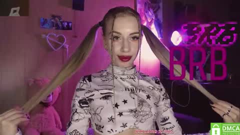 Snapshot of your_psychologist chatting on 01-18-26, 12:03 Alice online show from 01-18-26, 12:03