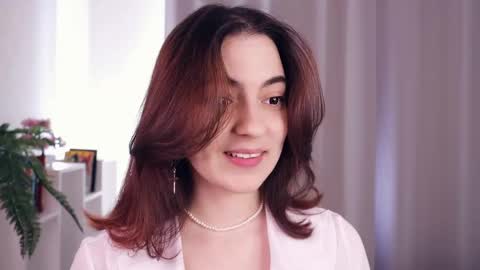 Luna online show from 02-25-25, 07:20