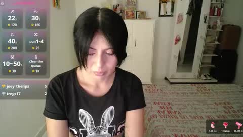 Snapshot of your_slutty_doll_ chatting on 09-16-25, 10:33 Danna online show from 09-16-25, 10:33