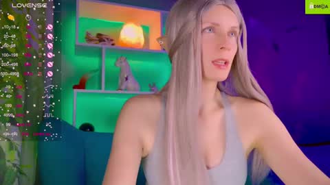 Snapshot of your_spring chatting on 10-25-25, 12:18 your_spring online show from 10-25-25, 12:18