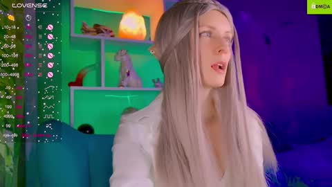 Snapshot of your_spring chatting on 11-03-25, 12:02 your_spring online show from 11-03-25, 12:02