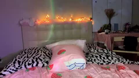Snapshot of your_sweetpussy chatting on 07-10-26, 08:11 Anya online show from 07-10-26, 08:11
