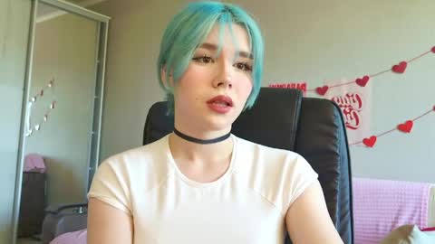 Snapshot of your_tender_doll chatting on 05-24-26, 11:04 Alice online show from 05-24-26, 11:04