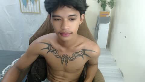 Snapshot of yourasian_eric chatting on 06-13-26, 10:13 yourasian_eric online show from 06-13-26, 10:13