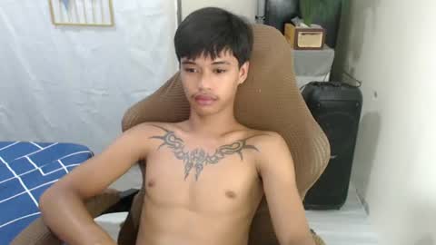 yourasian_eric online show from 08-01-26, 06:34