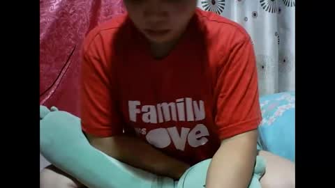 Snapshot of yourasian_lover29 chatting on 12-15-25, 01:04 yourasian_lover29 online show from 12-15-25, 01:04