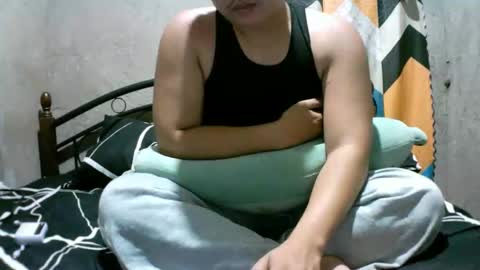 Snapshot of yourasian_lover29 chatting on 04-24-26, 05:04 yourasian_lover29 online show from 04-24-26, 05:04