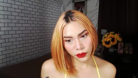 Snapshot of yourasianbigcock chatting on 10-05-25, 01:37 LEXI online show from 10-05-25, 01:37