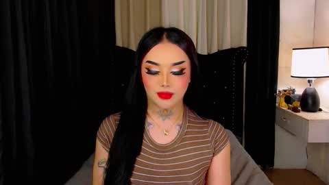 Snapshot of yourasiancockisontop chatting on 12-14-25, 12:27 kim online show from 12-14-25, 12:27