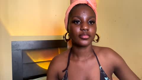 Snapshot of yourblackgoddess chatting on 11-13-25, 02:05 yourblackgoddess online show from 11-13-25, 02:05