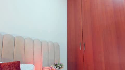 YOURBOYNEXTDOOR online show from 12-17-24, 08:34