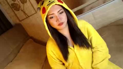 JEN  online show from 12-05-25, 02:36