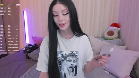 Mary online show from 01-13-25, 08:05