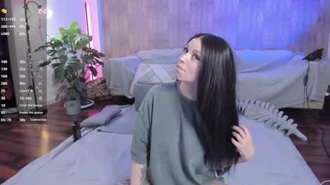 Mary online show from 03-11-26, 12:55