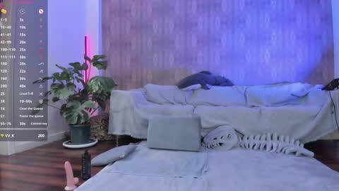 Mary online show from 04-16-26, 09:54