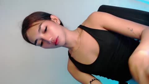 Snapshot of yourfantasygirlxx chatting on 05-31-26, 06:04 Judy online show from 05-31-26, 06:04