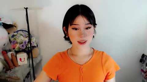 PrettyElla online show from 11-20-25, 01:06