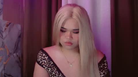 Jessica online show from 04-17-26, 04:43