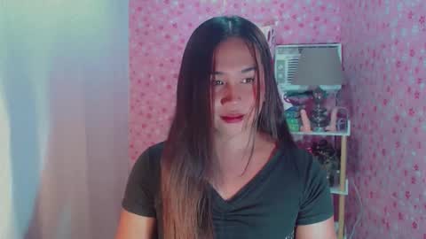 Snapshot of yourfavoratequinn chatting on 12-01-25, 06:07 Quinn online show from 12-01-25, 06:07