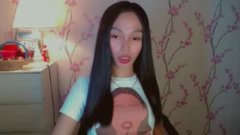 Snapshot of yourfavoratericcie chatting on 09-18-25, 02:35 RICCIE MAE online show from 09-18-25, 02:35