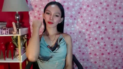 Snapshot of yourfavoratericcie chatting on 10-15-25, 06:35 RICCIE MAE online show from 10-15-25, 06:35