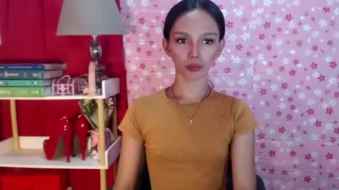 Snapshot of yourfavoratericcie chatting on 10-24-25, 04:09 RICCIE MAE online show from 10-24-25, 04:09