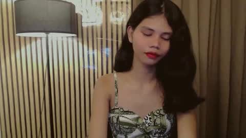 Vivian online show from 11-03-25, 04:25