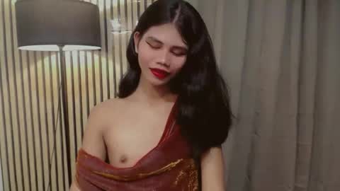 Vivian online show from 11-17-25, 05:46