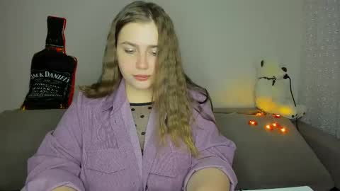 Snapshot of yourgem__ chatting on 02-17-25, 04:15 yourgem__ online show from 02-17-25, 04:15