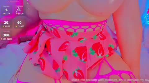 Snapshot of yourgirl11555 chatting on 12-04-24, 10:41 Liza online show from 12-04-24, 10:41