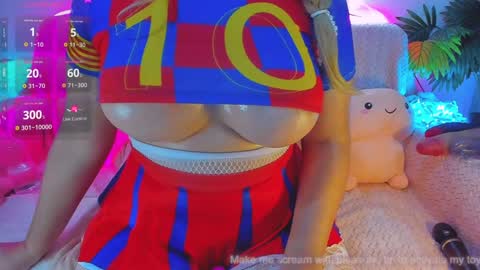 Snapshot of yourgirl11555 chatting on 01-17-25, 08:55 Liza online show from 01-17-25, 08:55