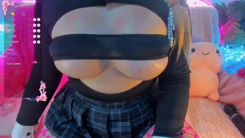 Snapshot of yourgirl11555 chatting on 03-08-25, 10:34 Liza online show from 03-08-25, 10:34