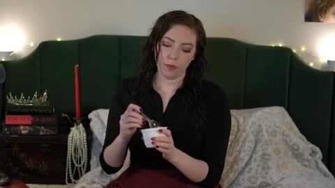 Sarlei Sar-uh-lie online show from 11-02-25, 12:02