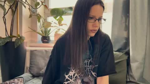 Aida online show from 03-03-25, 10:17