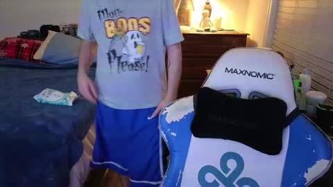 Snapshot of yourhighnessthis9inch chatting on 02-14-26, 06:21 Sh online show from 02-14-26, 06:21