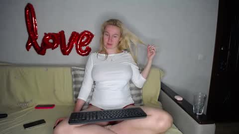 Iamyourdream online show from 03-08-25, 07:20