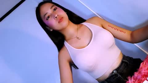 Snapshot of yourhumiliationgirl chatting on 11-10-25, 04:50 yourhumiliationgirl online show from 11-10-25, 04:50