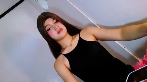 Snapshot of yourhumiliationgirl chatting on 11-11-25, 06:24 yourhumiliationgirl online show from 11-11-25, 06:24