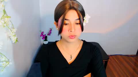 Snapshot of yourhumiliationgirl chatting on 11-23-25, 07:02 yourhumiliationgirl online show from 11-23-25, 07:02