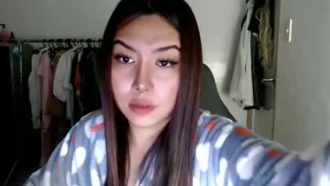 tifanny online show from 02-25-25, 06:03