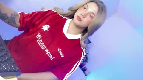 Snapshot of yourlovingpearl chatting on 03-18-26, 02:37 PEARL online show from 03-18-26, 02:37