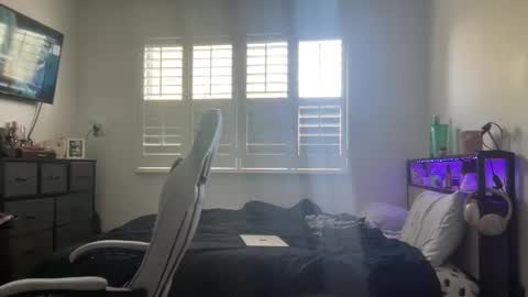 yourmila1 online show from 02-27-26, 11:27