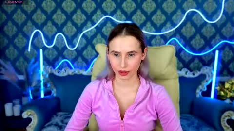 yourmoneyboss_nikki online show from 11-11-25, 07:30