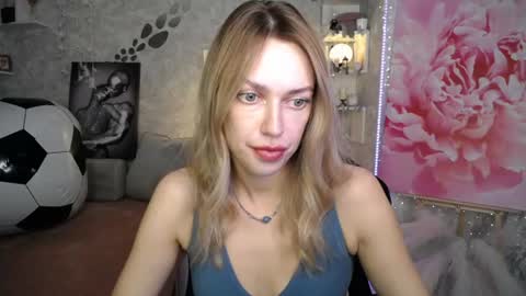 Snapshot of yournickyadamidi chatting on 07-15-26, 04:23 Nicky online show from 07-15-26, 04:23