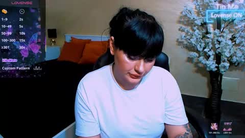 Snapshot of yournico chatting on 01-09-26, 01:41 Nicole online show from 01-09-26, 01:41